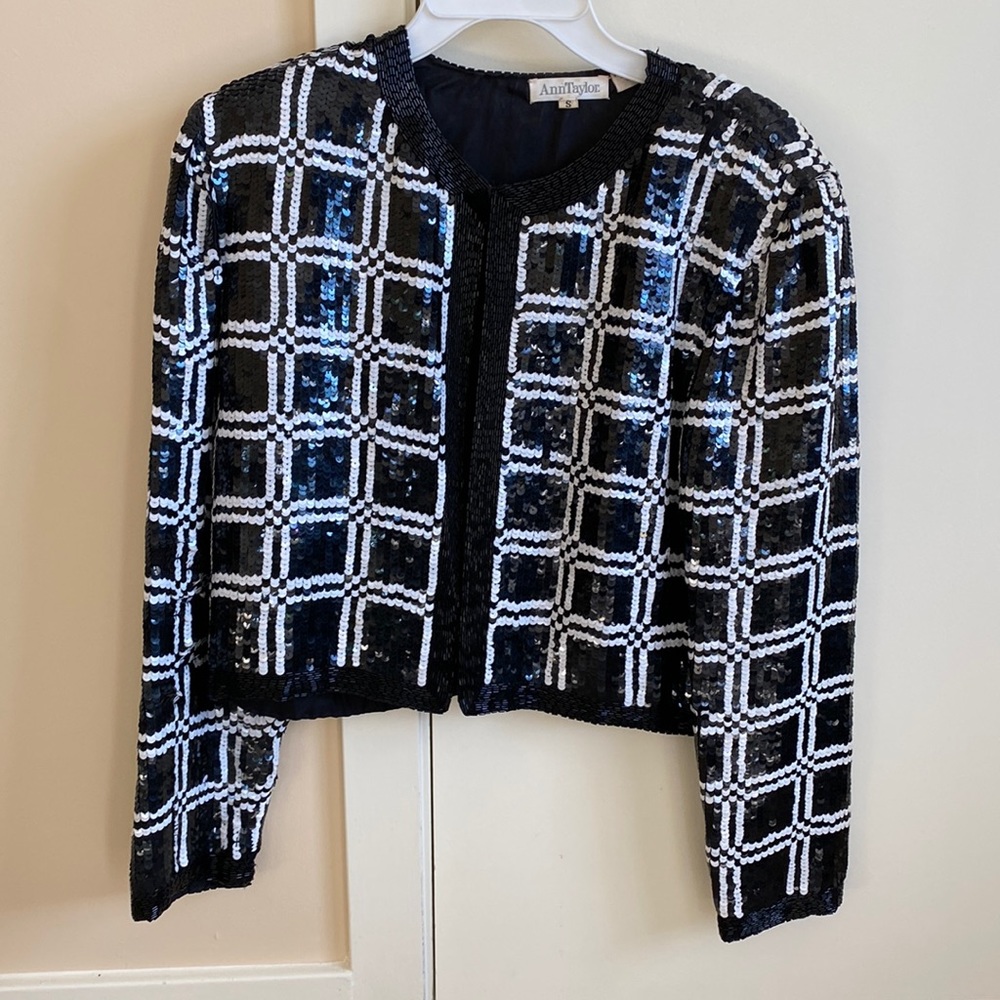 Women’s Sequenced Jacket